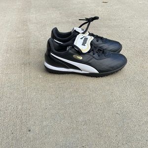 BRAND NEW Puma King Turf Shoes